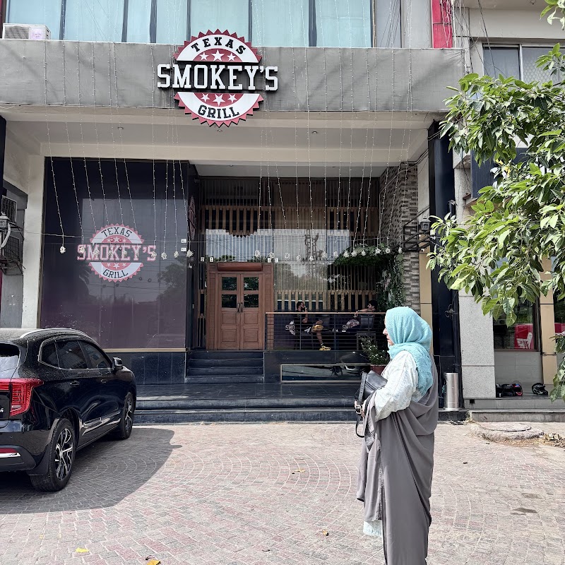 Smokey's Texas Grill