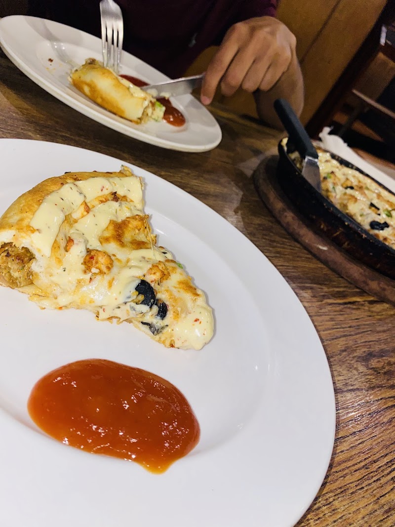 Papachino's Pizza Kitchen in Toba Tek Singh, Punjab