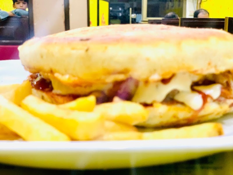 Pizza Point & Fast Food in Dera Ghazi Khan, Punjab