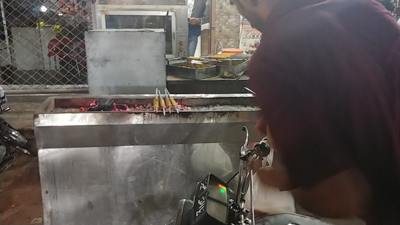 Zee Goo Restaurant in Gojra, Punjab