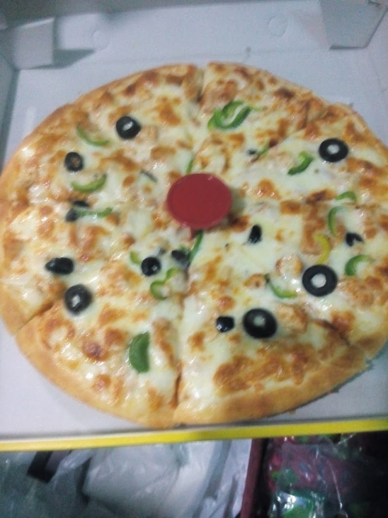 24 Wall Street Pizza in Lahore, Punjab