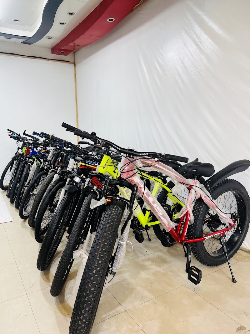 Two wheels high quality bicycles warehouse in Lahore, Punjab