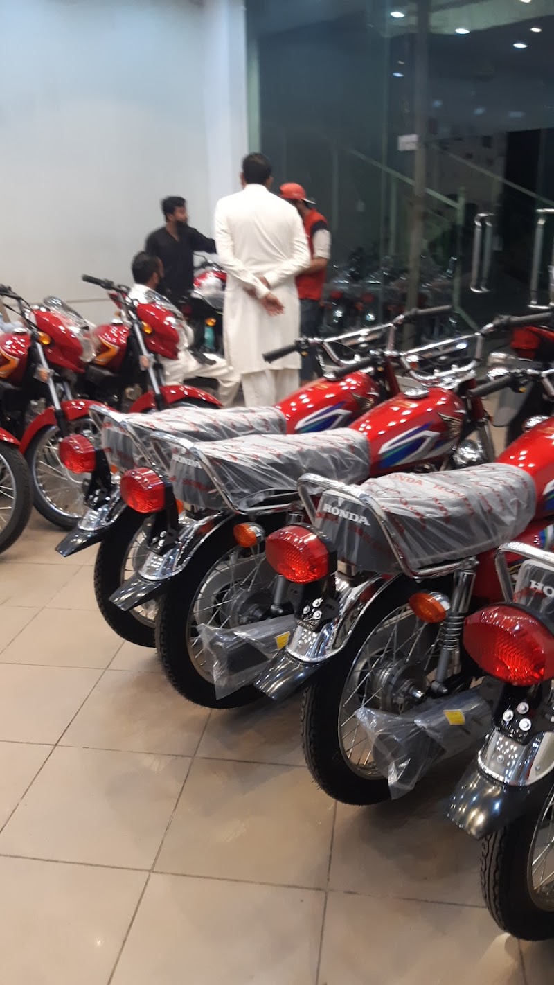 Honda Center in Faisalabad, Punjab