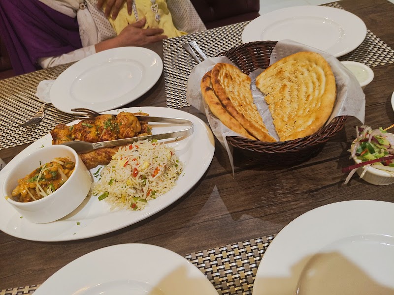 Salt'n Pepper Restaurant in Burewala, Punjab