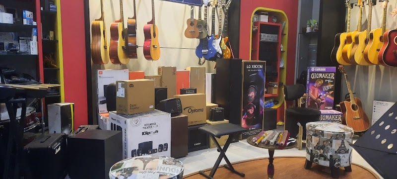 FEELING JAZZ - YAMAHA MUSIC in Lahore, Punjab