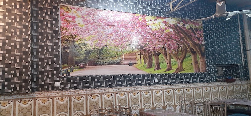 Anwar Maano Karahi Gousht Tika Shop in Kasur, Punjab