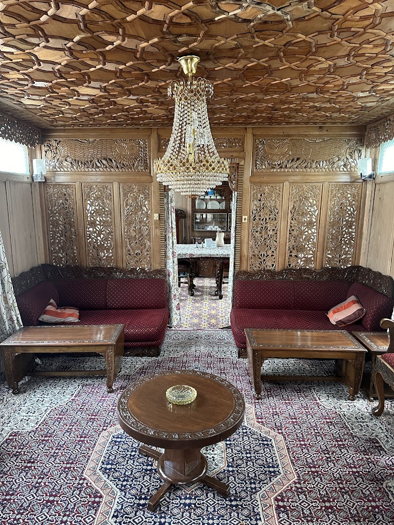 Lalarukh Group of Houseboats in Srinagar, Punjab