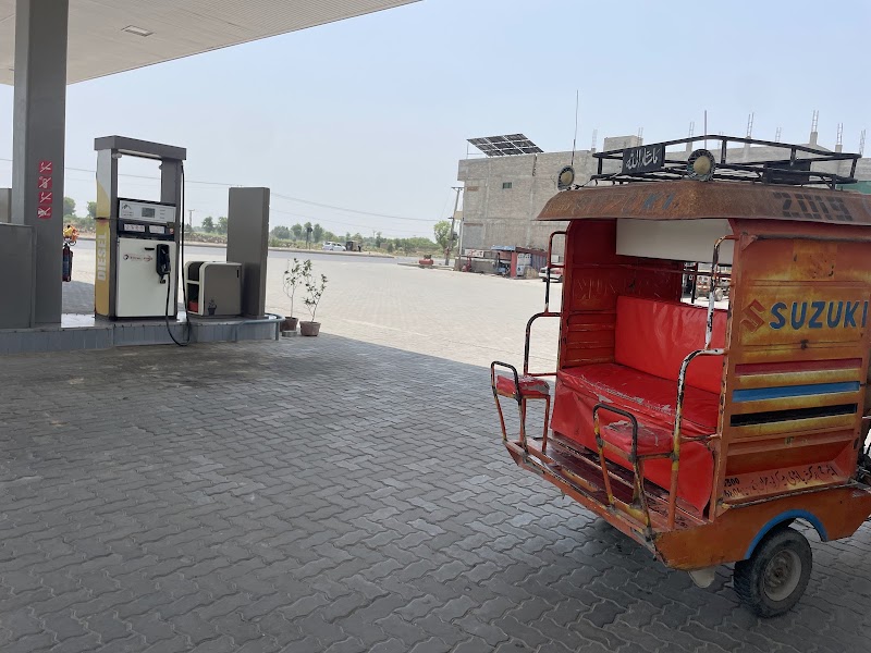 Pakistan Petrolium Service Total Petrol Station in Lodhrān, Punjab