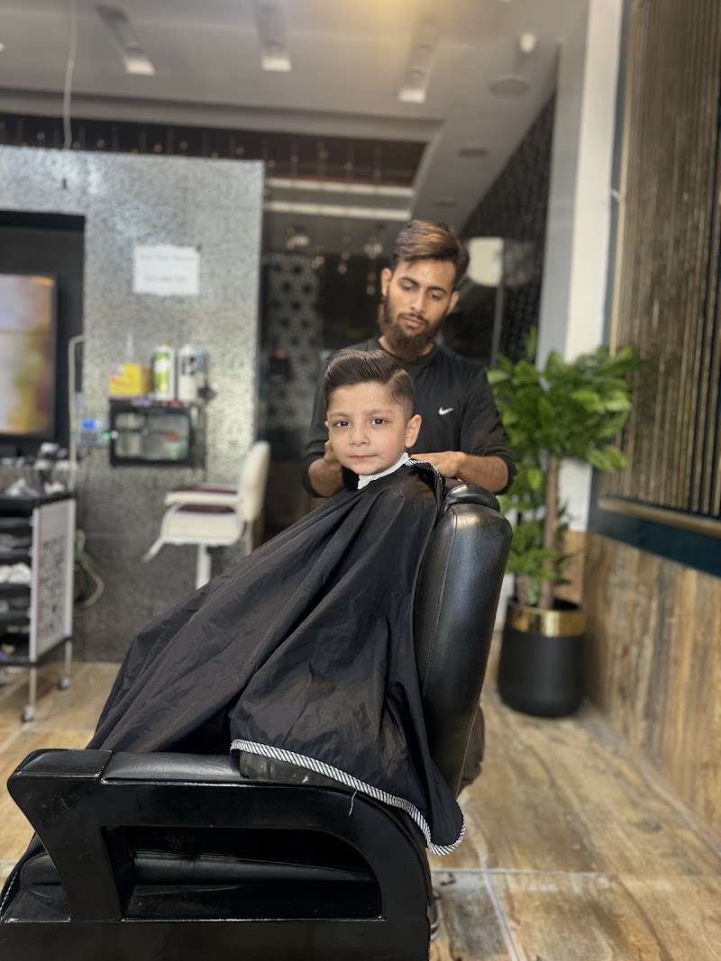 Best Hair Salon in Gujranwala, Punjab