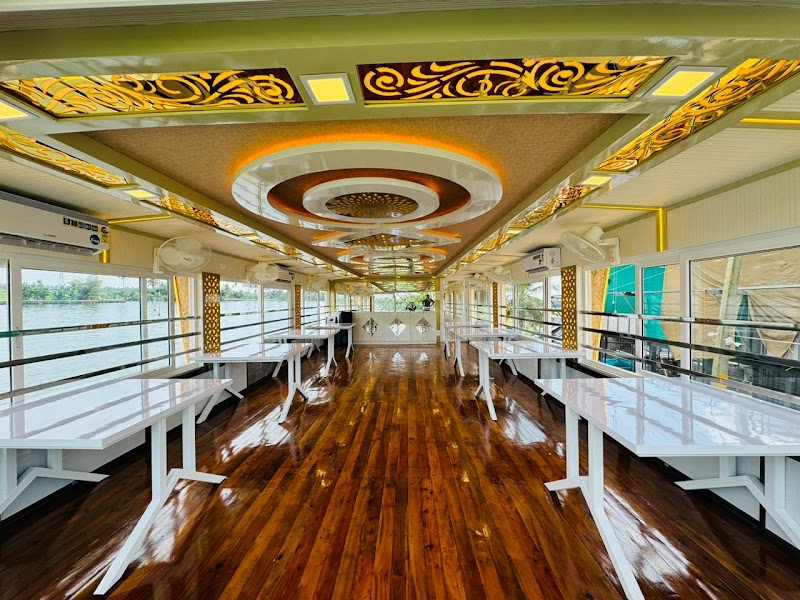 Alleppey Boat House | Alappuzha | Alleppey Houseboat | Kerala in Chennamkary, KL
