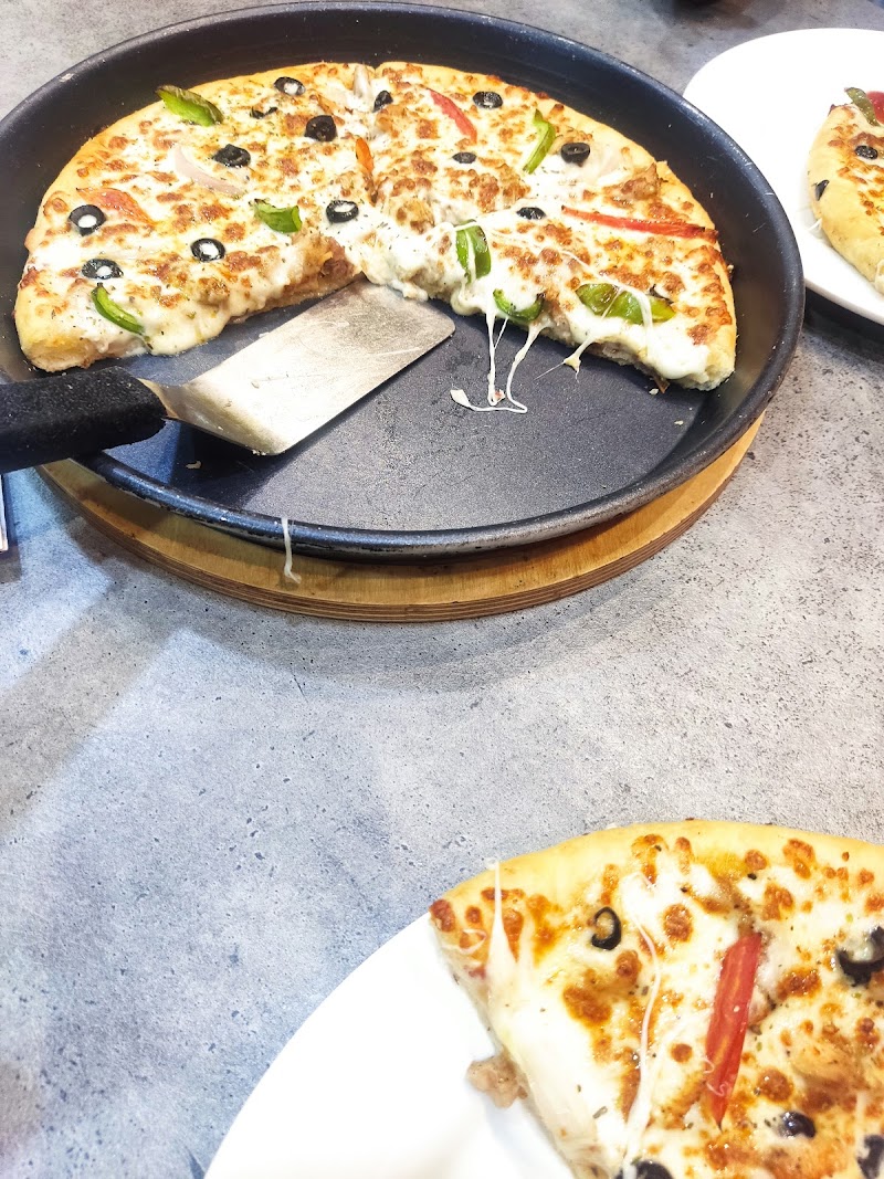 Frangoz Fried Chicken and Pizza in Sialkot, Punjab