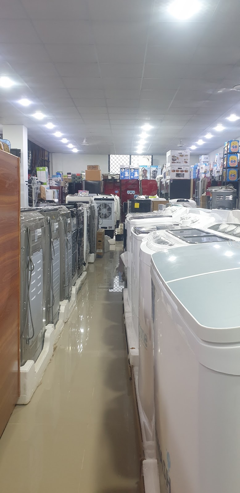 PC World in Layyah, Punjab