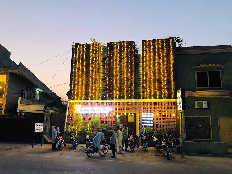 Dr Hina Abbas Sial Skin Hair Aesthetic Clinic in Jhang, Punjab
