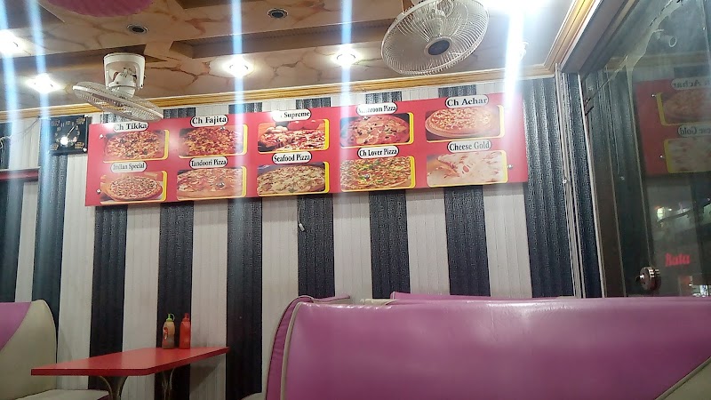 Italian Pizza in Mandi Bahauddin, Punjab