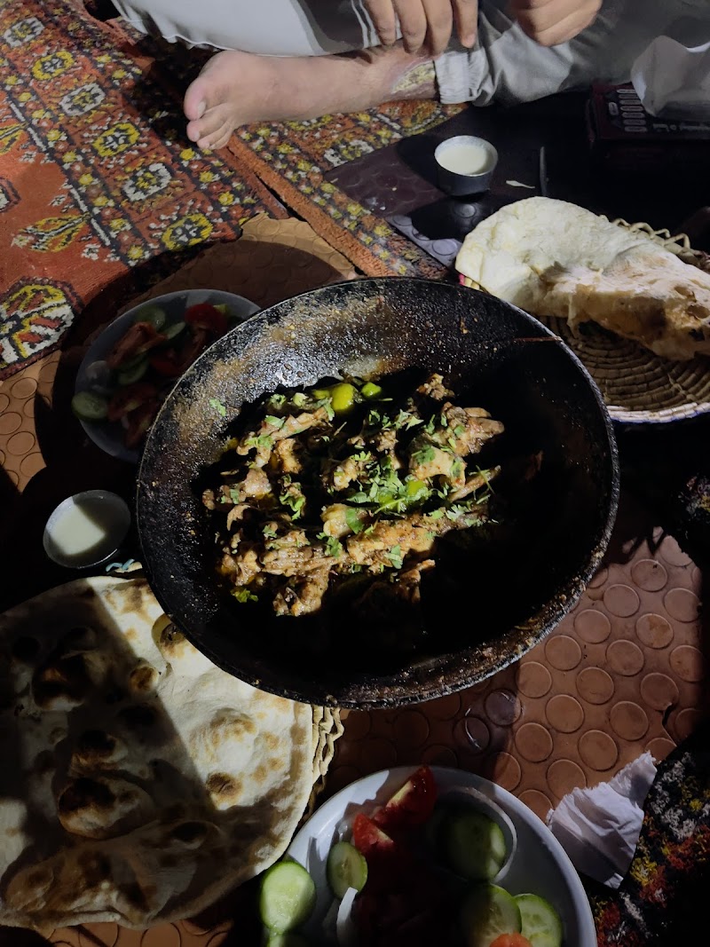 Shah pump hotel in Mīrpur Khās, Sindh