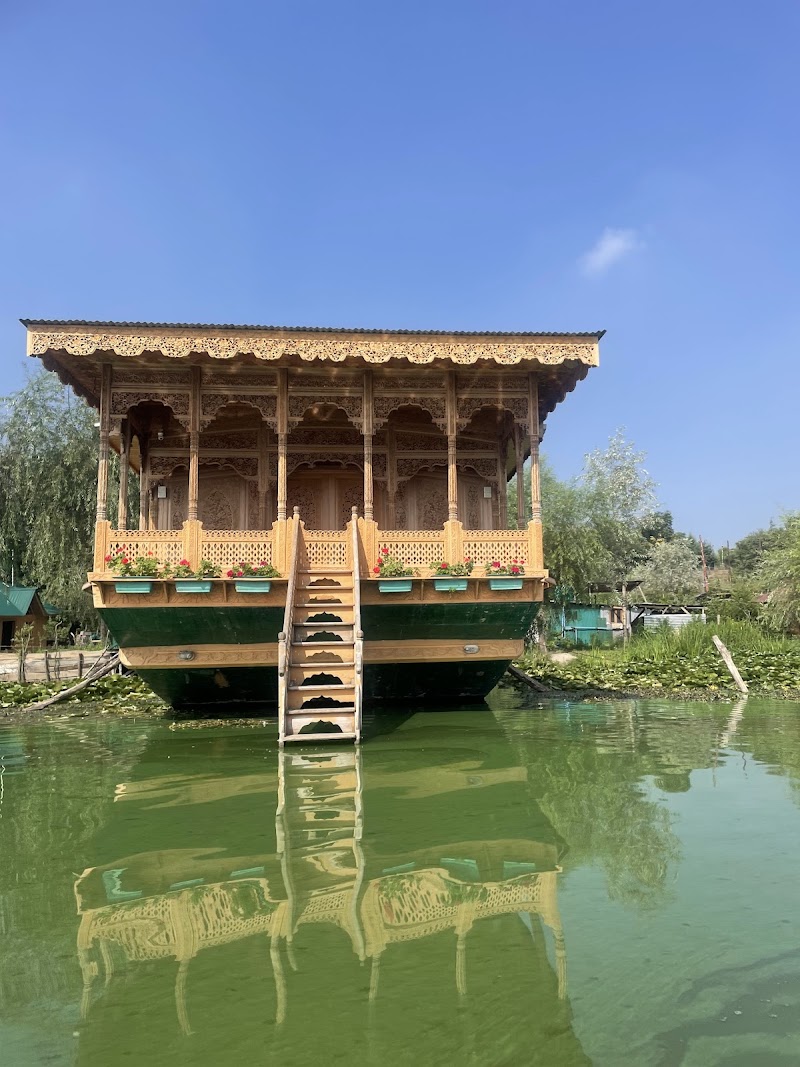 Akbar Group Of Heritage Houseboats in Srinagar, Punjab