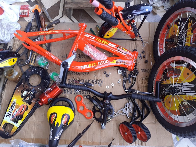 Nila Gumbad Market in Lahore, Punjab