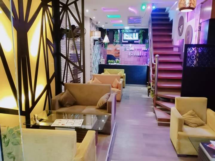 Crave Lodge in بورے والا, پنجاب