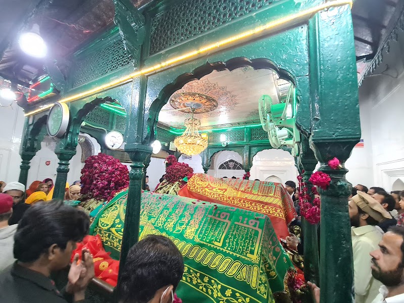 Shah Shams Darbar Multan in Multan, Punjab