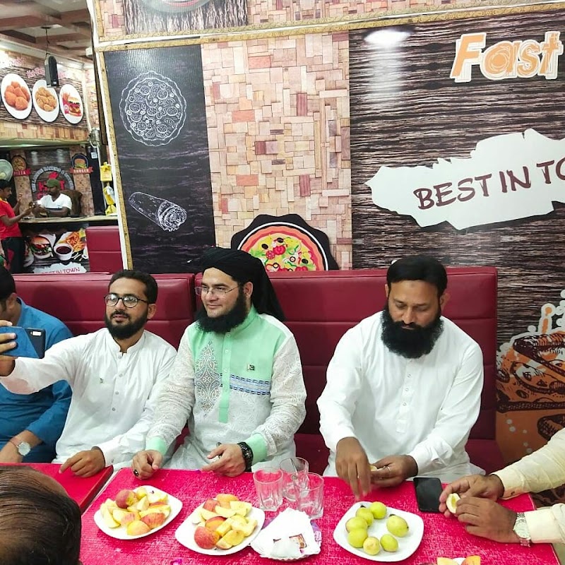Hot Chick's in Kasur, Punjab