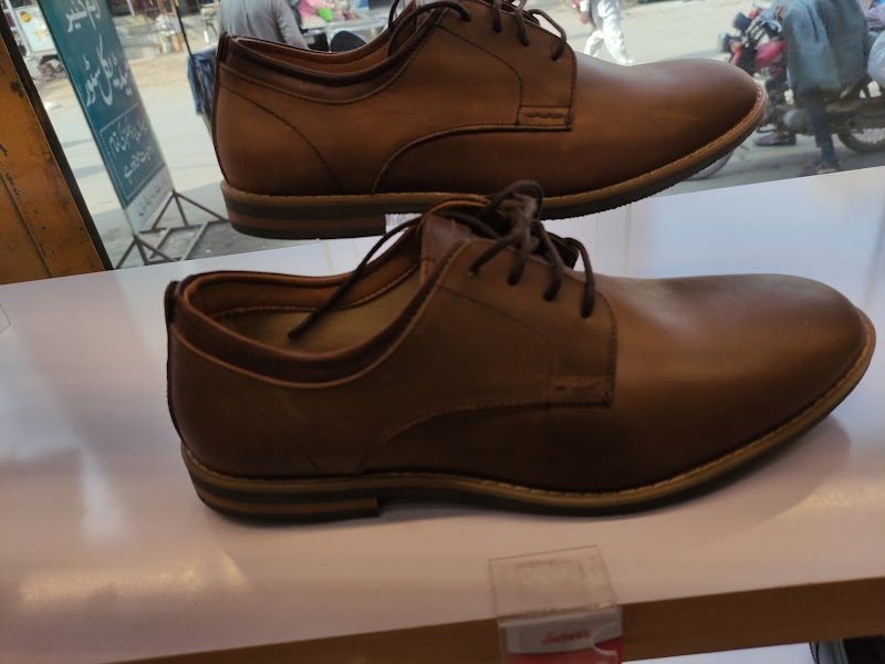 Zee Goo Restaurant in Gojra, Punjab