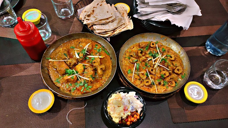 Al Noor Zaiqa Family Restaurants & HFC in Gujranwala, Punjab