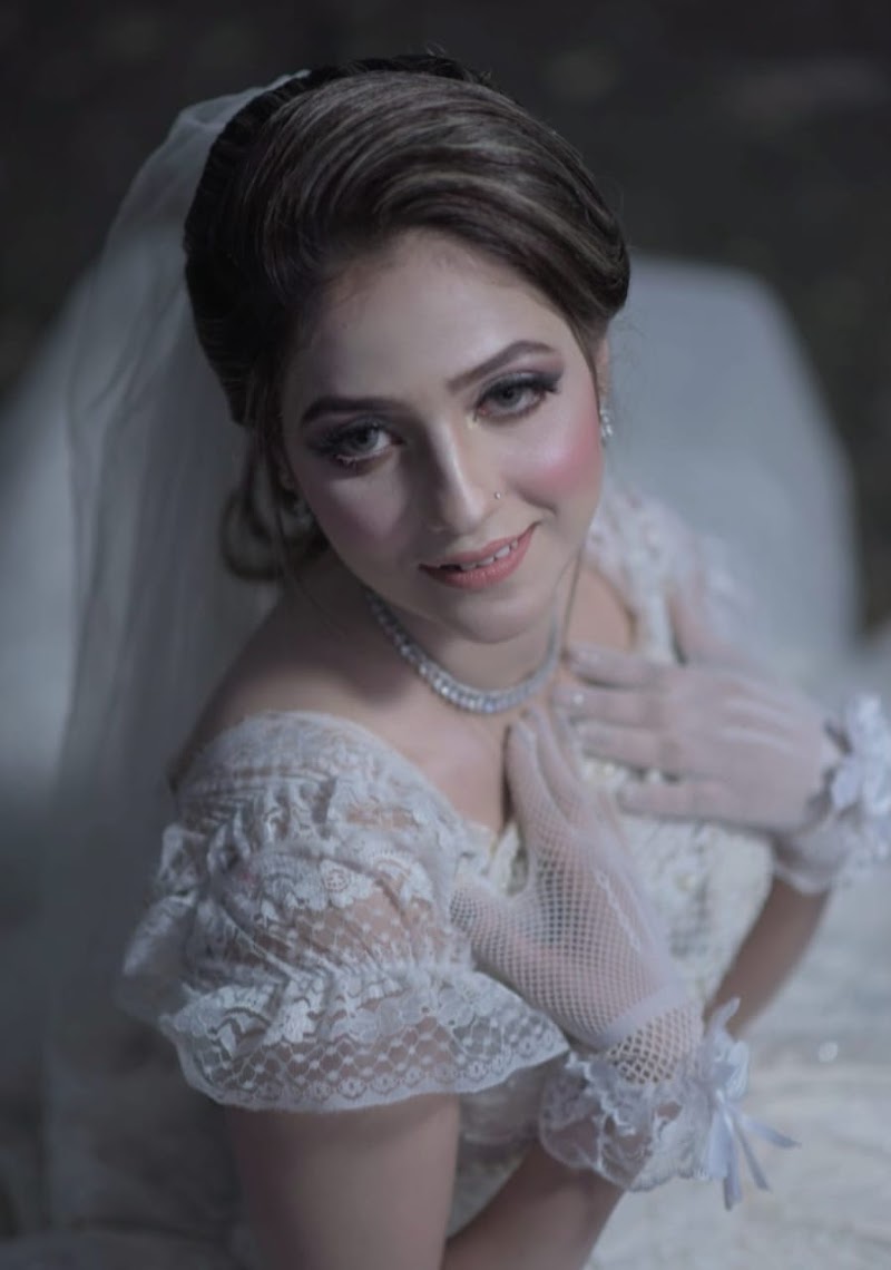 Belle Curls Beauty Salon in Gujranwala, Punjab