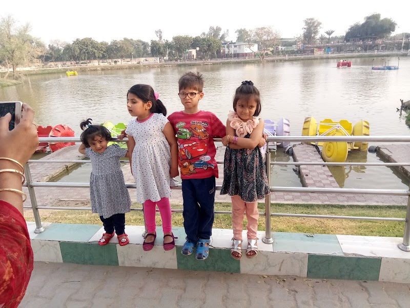 Chaman Zar e Askari Park Multan in Multan, Punjab