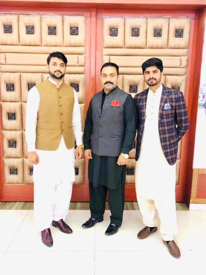 Khan Pan Corner in Gujrat, Punjab