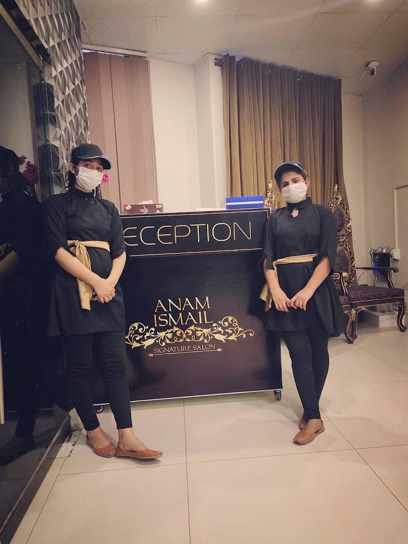 Anam ismail signature salon in Okara, Punjab