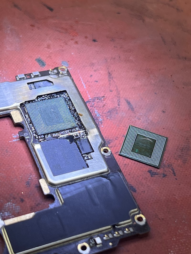 ATIF LINKS Professional Mobile Repairing Lab (iPhone Specialist) in Gujranwala, Punjab