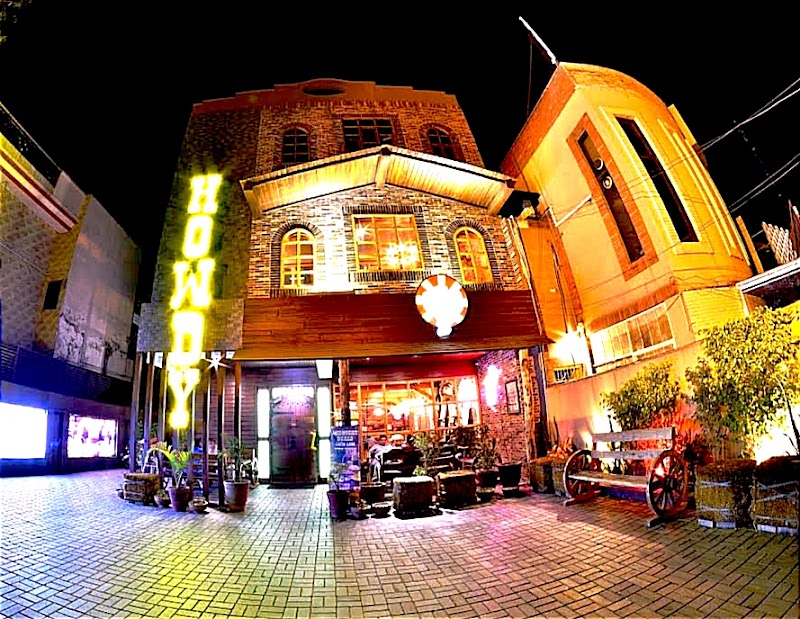 Howdy Rooftop in Lahore, Punjab