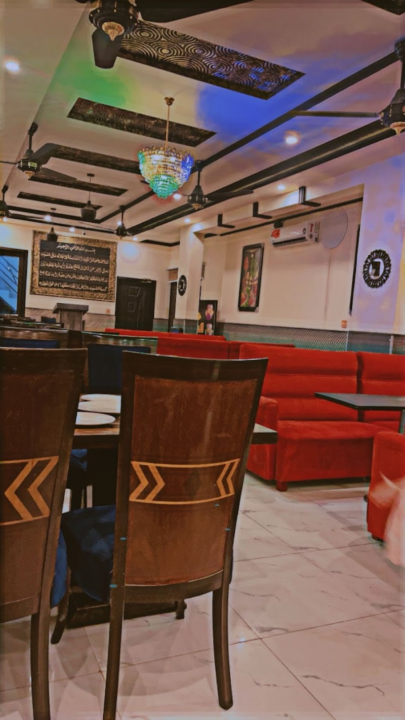 Al Noor Zaiqa Family Restaurants & HFC in Gujranwala, Punjab