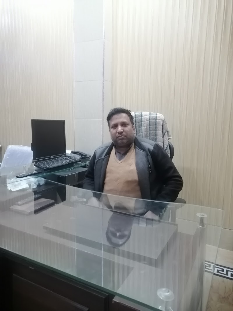 Gujranwala Hair Club New Office, Bismillah Chowk Near Faiza Medical store Albayan school wala galaClimaxabad in Gujranwala, Punjab