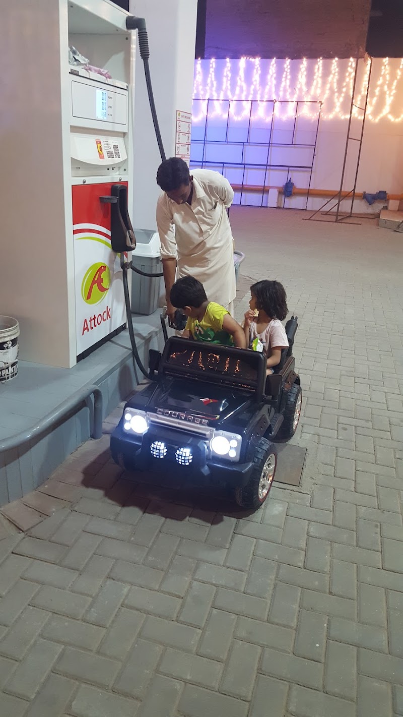 Chohan CNG & Filling Station چوہان سی این جی اینڈ فلنگ اسٹیشن in Sahiwal, Punjab