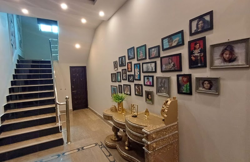 TR Signature Salon Vehari in Vehari, Punjab