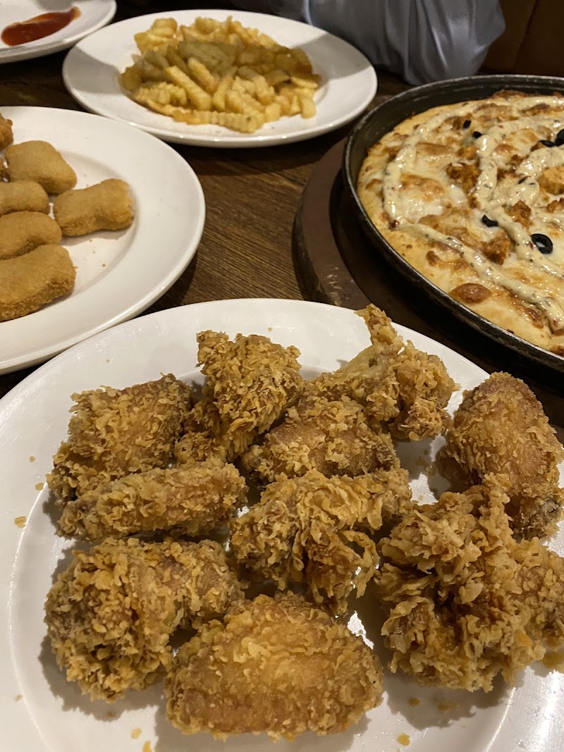 Papachino's Pizza Kitchen in Toba Tek Singh, Punjab
