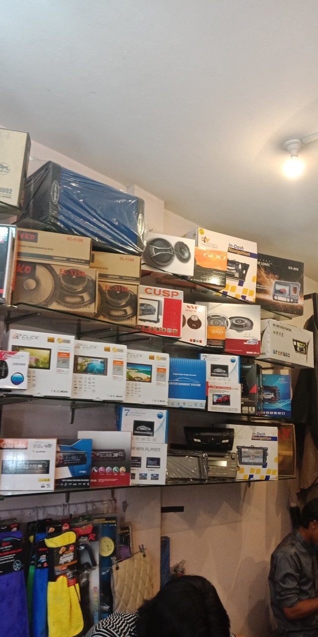 Umair ali car poshish in Lahore, Punjab