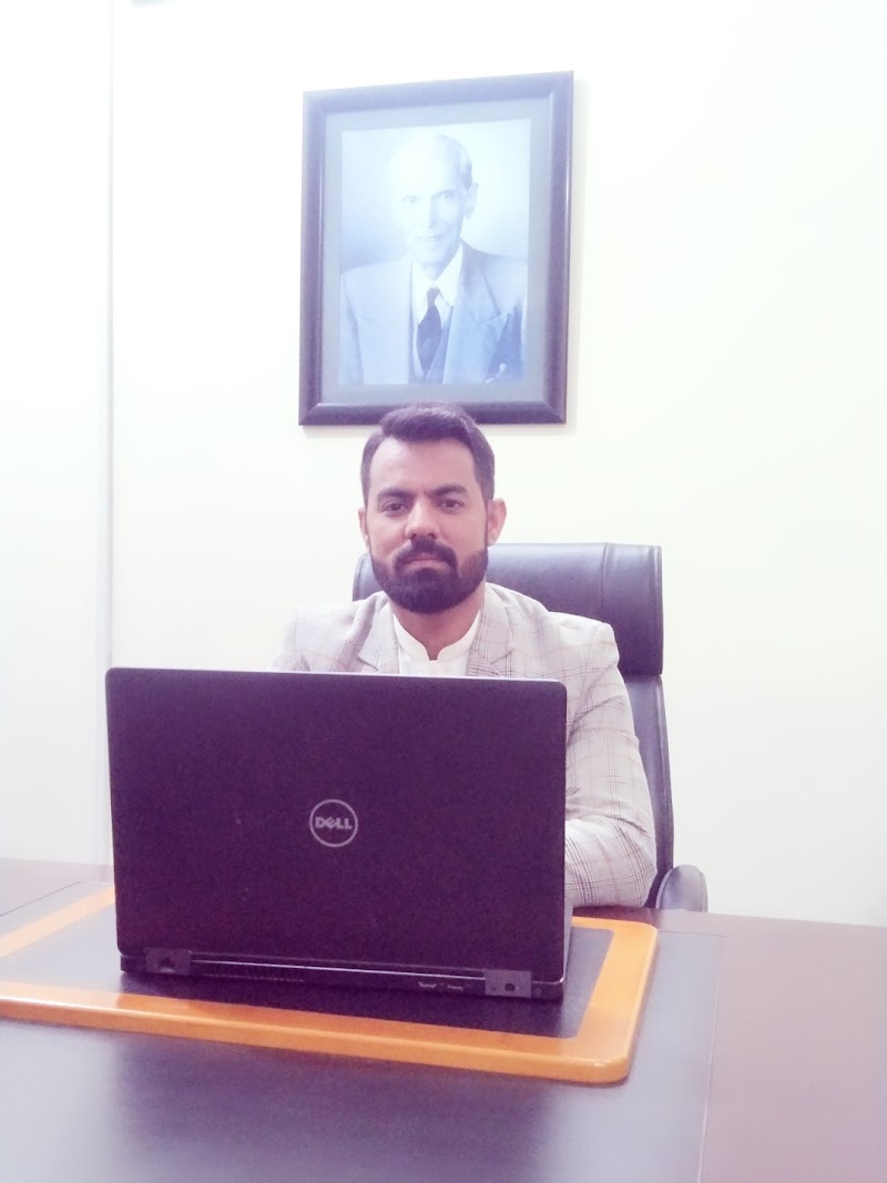 Dr Hasnain Farid (Physiotherapist) in Sahiwal, Punjab