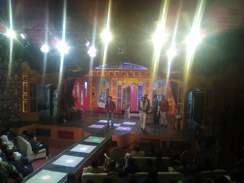 Royal News in Lahore, Punjab