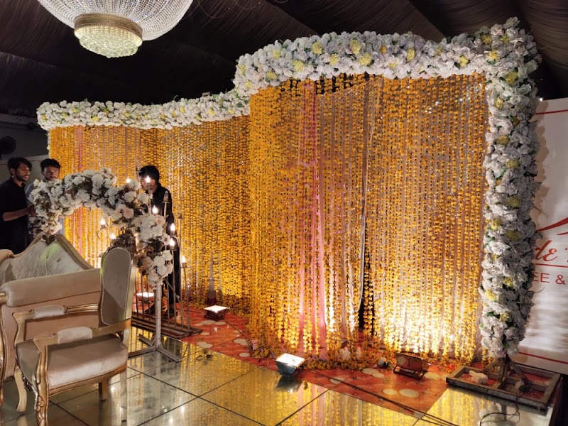 BRIDE AND GROOM MARQUE AND EVENT COMPLEX in Pākpattan, Punjab