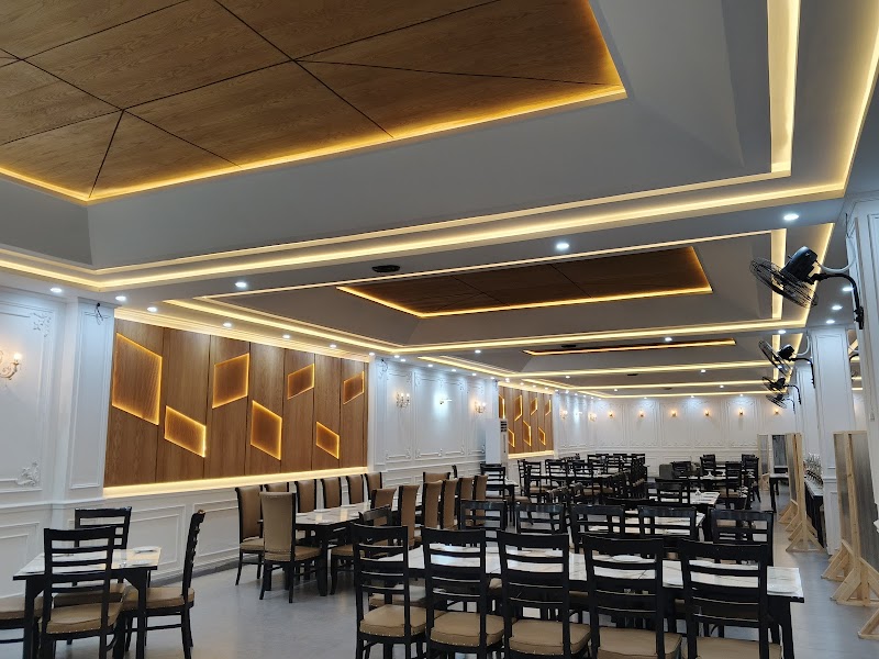 Raise Restaurant
