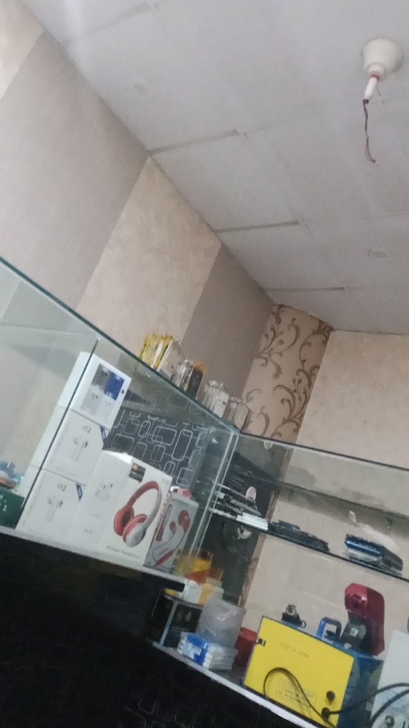 UMT Mobile (Repairing,panel OCA glass change & mobile motherboard repairing) in گوجرانوالہ, پنجاب