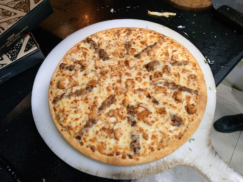 Lasani Pizza Time in Mianwali, Punjab