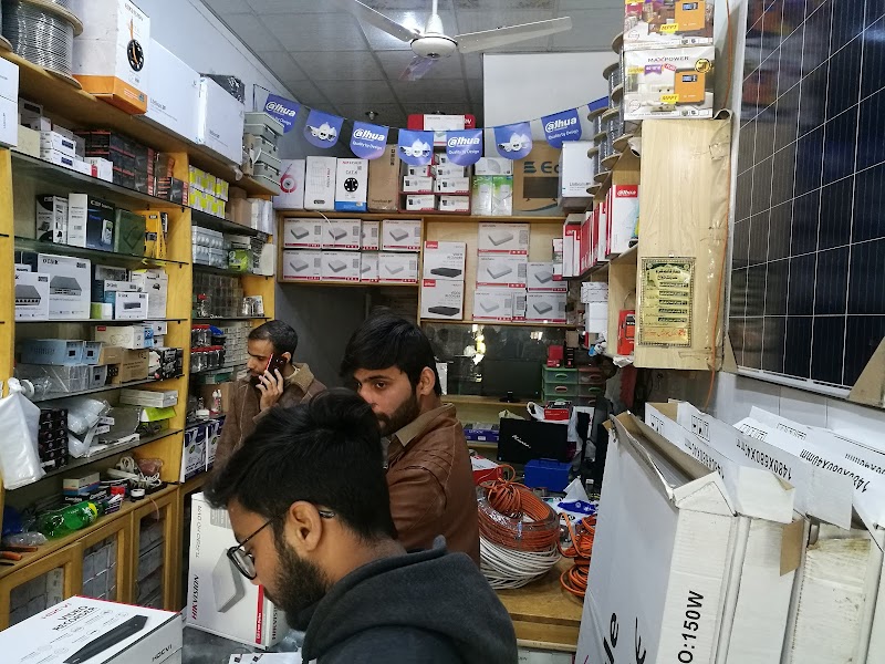 Shafi Electronics in Okara, Punjab
