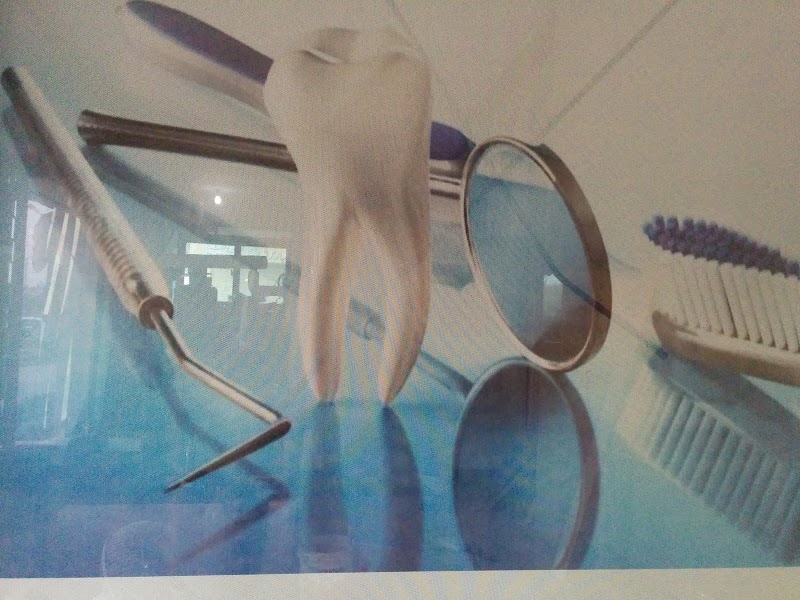 “Dental Comfort Toba Tek Singh – Specialist braces, teeth whitening, root canal & family dental care for kids & adults.” in Toba Tek Singh, Punjab