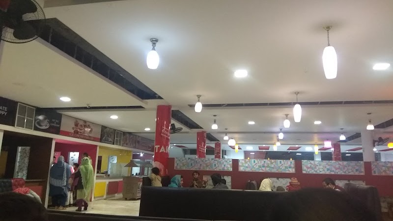 Al-Habib Super Mall in Burewala, Punjab