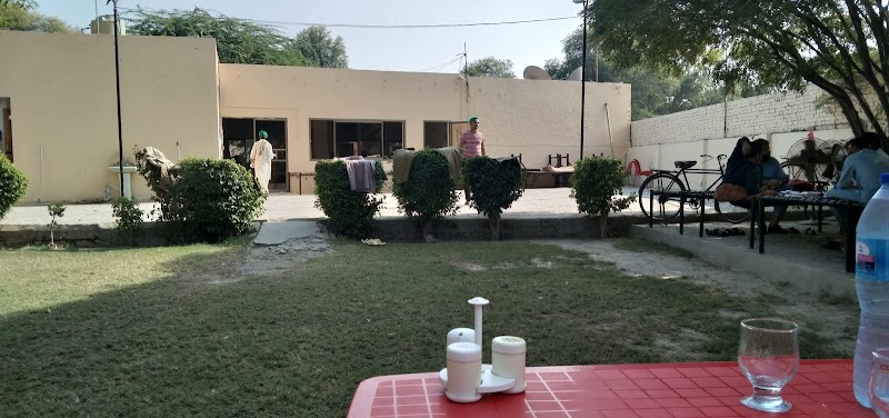 Khan Hotel in Vehari, Punjab