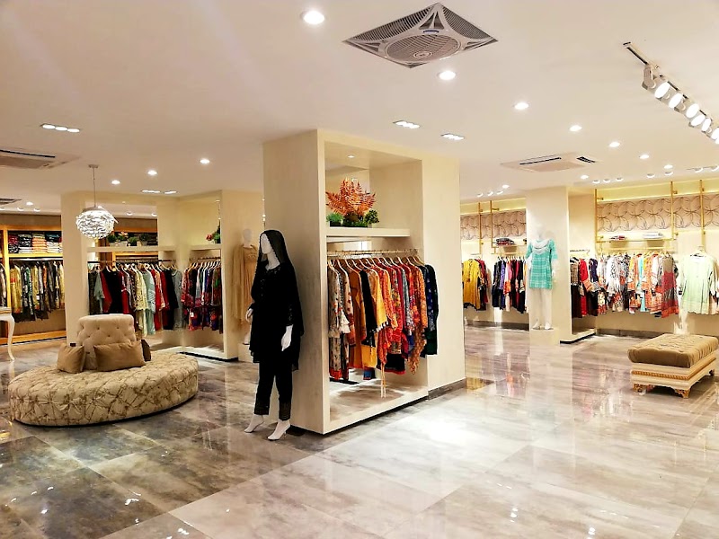 Sha Posh & Exact Fashion Store in Mandi Bahauddin, Punjab