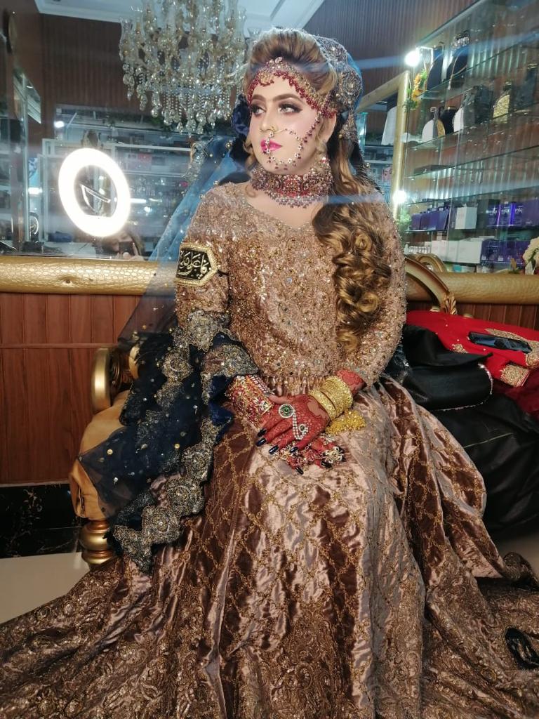 Aroosa Beauty Parlour in Jhang, Punjab